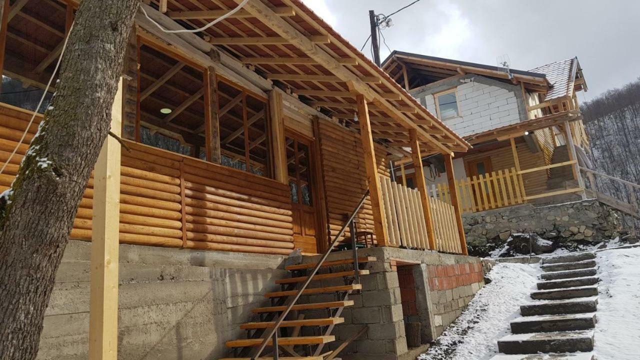 Bed and Breakfast Domacinstvo Kod Gere Crni Vrh Exteriér fotografie